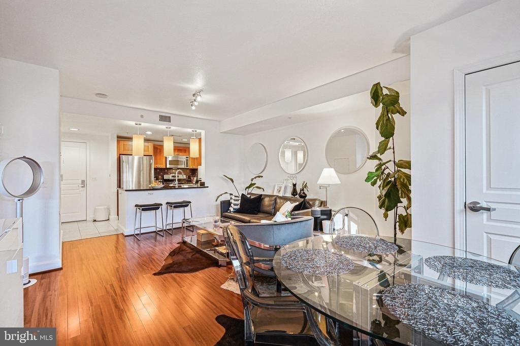 2451 Midtown Avenue - Photo 10