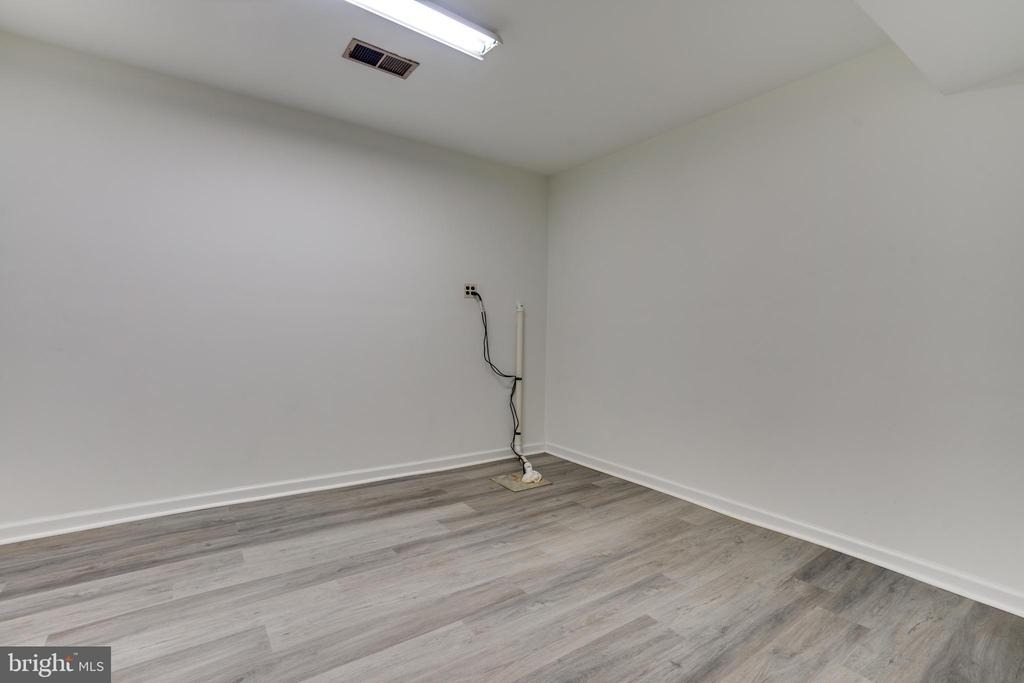 4405 Elan Court - Photo 39