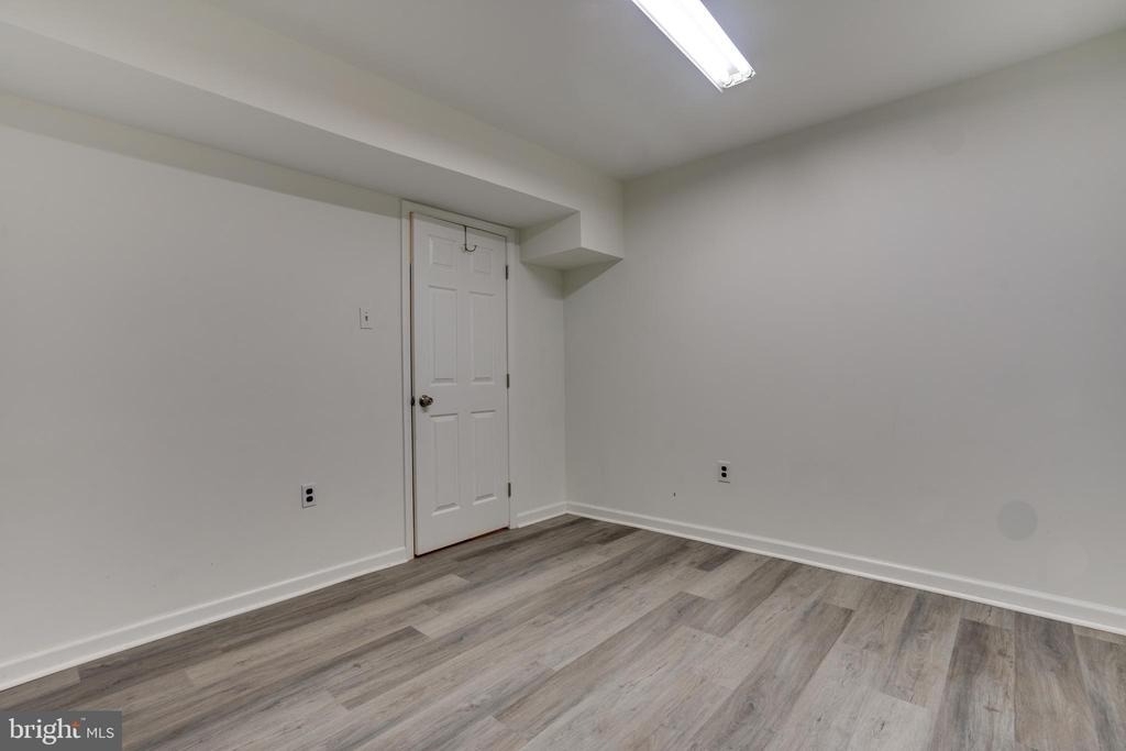 4405 Elan Court - Photo 38