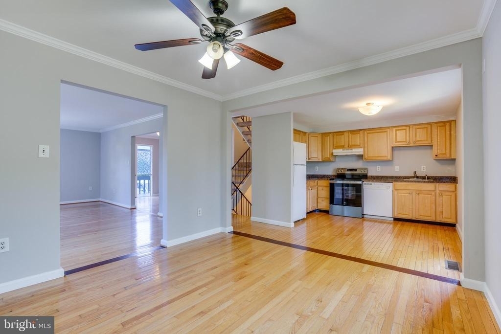 4405 Elan Court - Photo 7