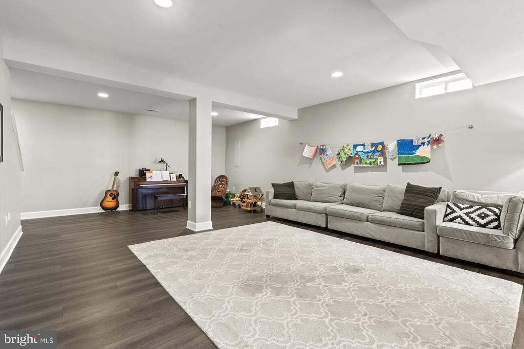9228 Clementine Court - Photo 43
