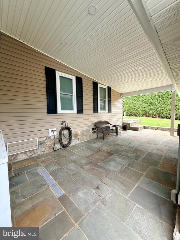 504 Hitt Court - Photo 35