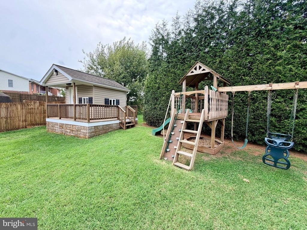 504 Hitt Court - Photo 37