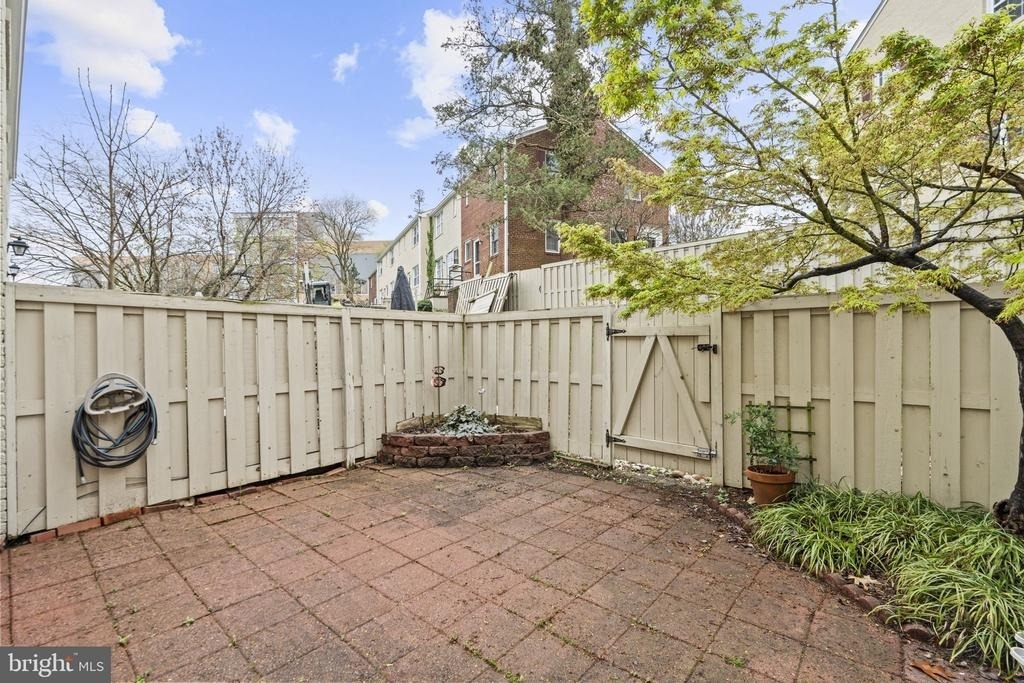 3742 Jason Avenue - Photo 24