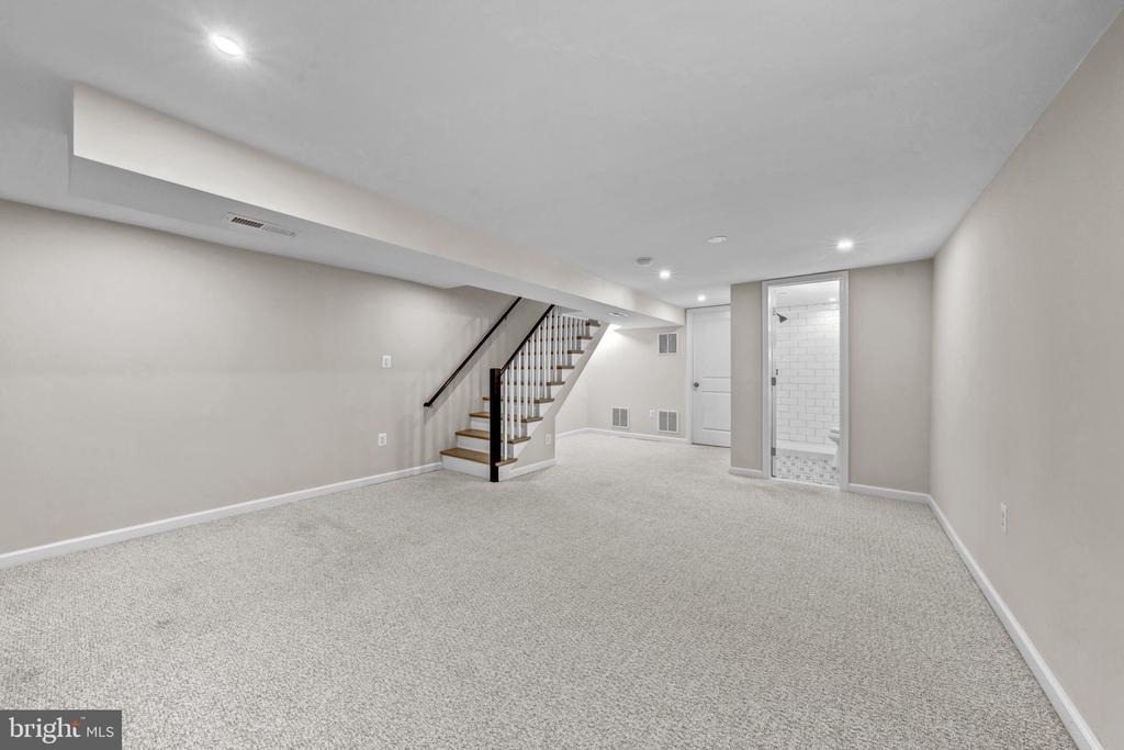 3930 Vermont Avenue - Photo 21