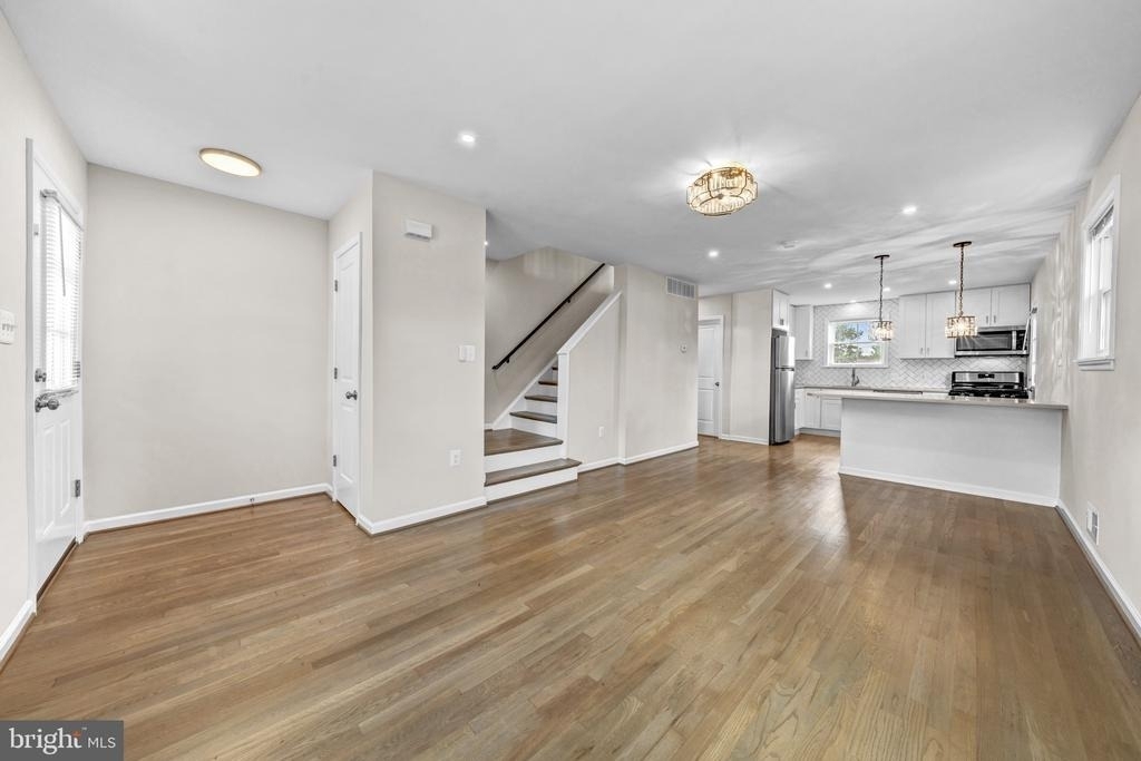 3930 Vermont Avenue - Photo 5