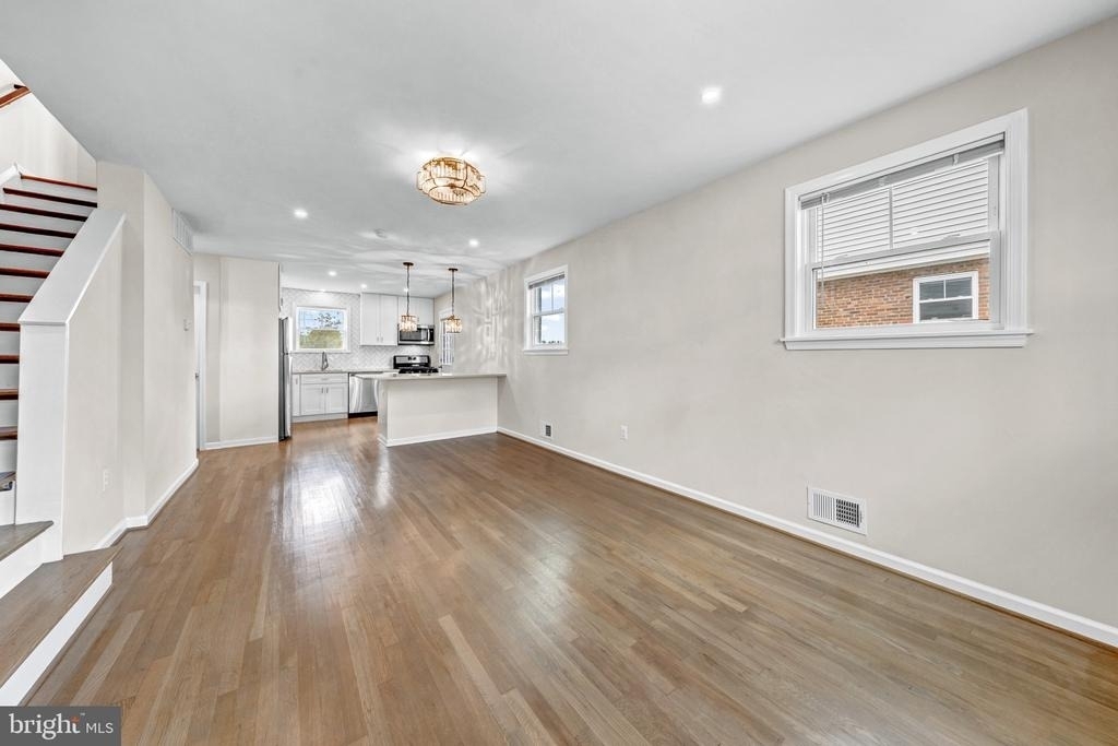 3930 Vermont Avenue - Photo 4