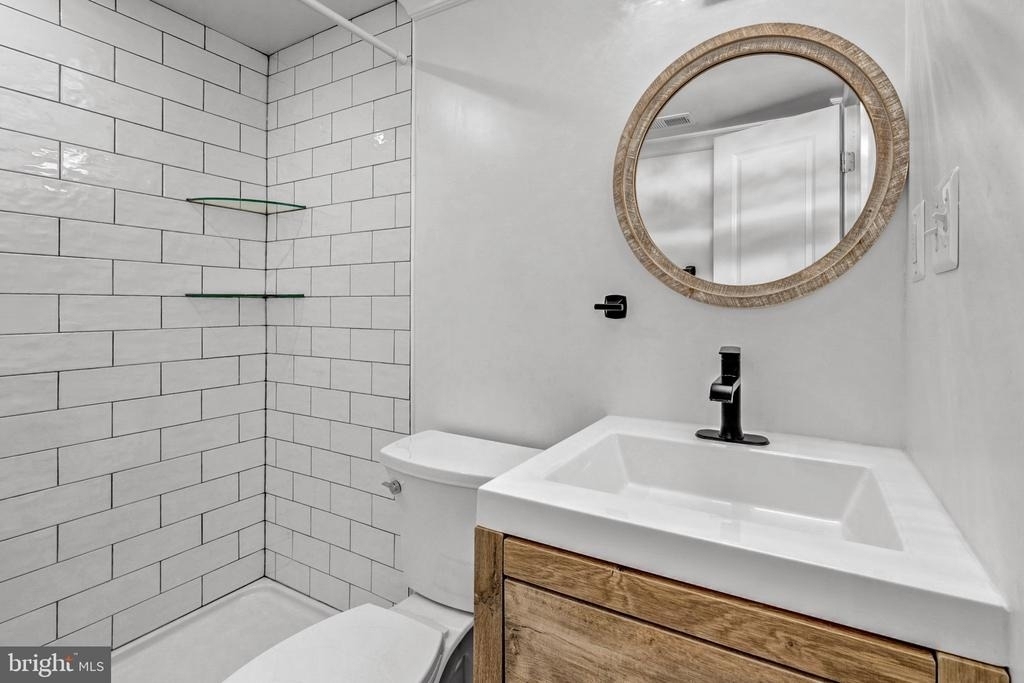 3930 Vermont Avenue - Photo 24