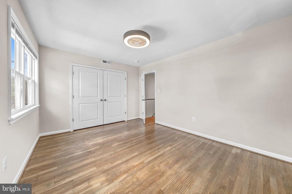 3930 Vermont Avenue - Photo 16