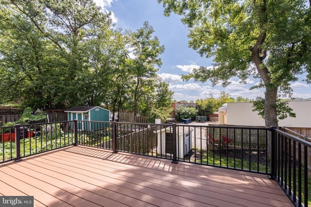 3930 Vermont Avenue - Photo 28