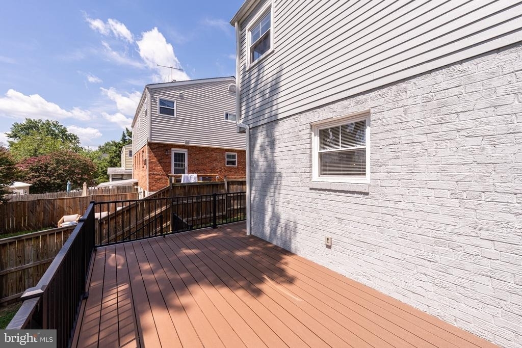 3930 Vermont Avenue - Photo 27