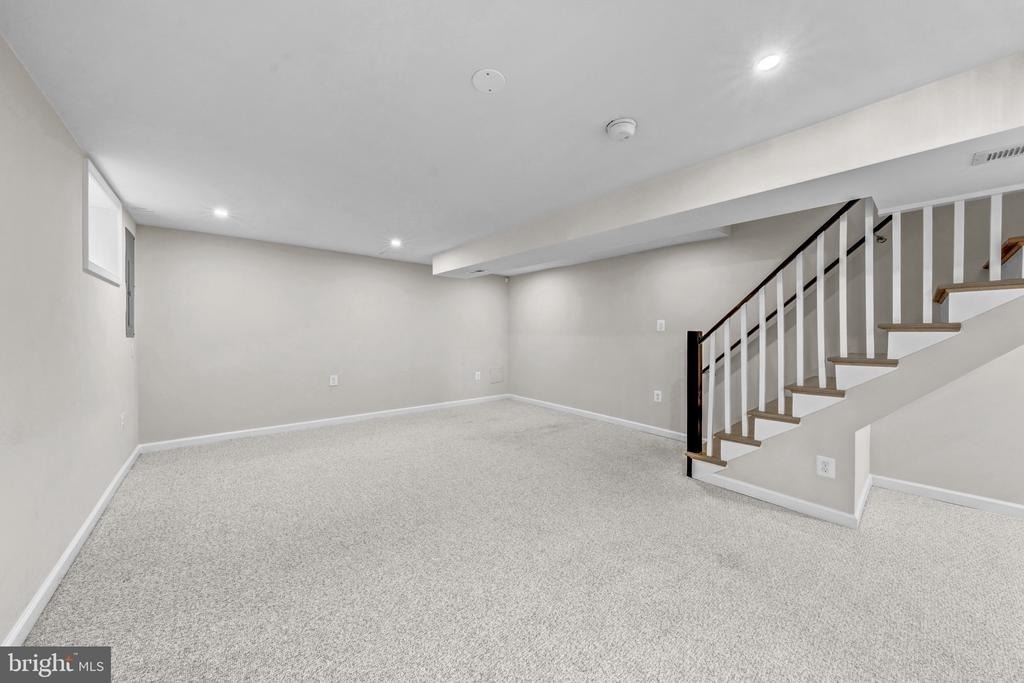 3930 Vermont Avenue - Photo 22