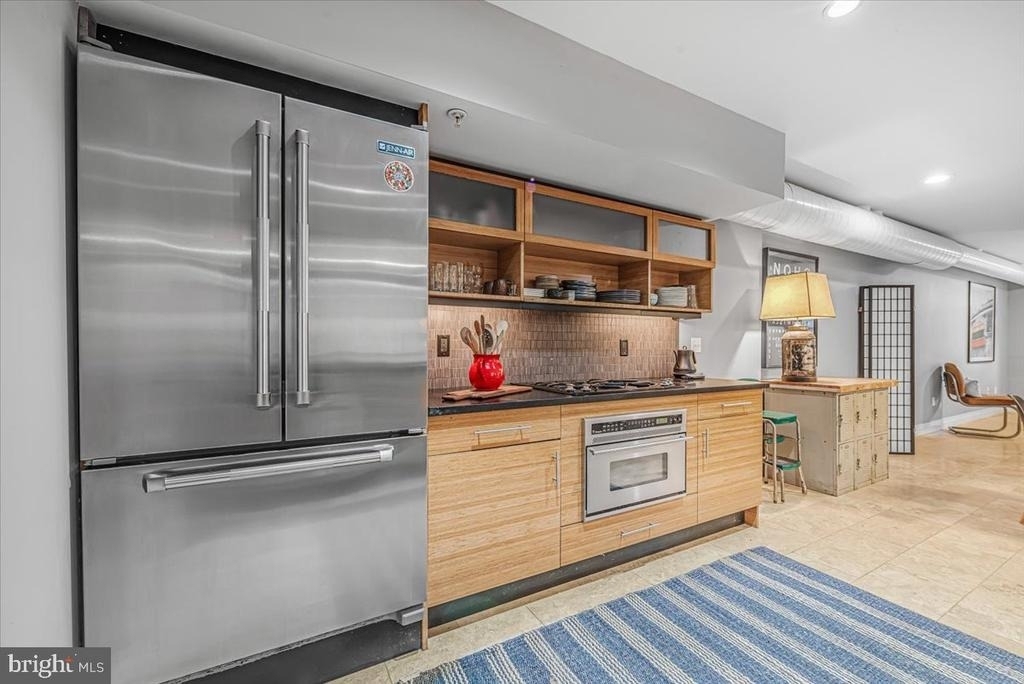 1210 Queen Street - Photo 12
