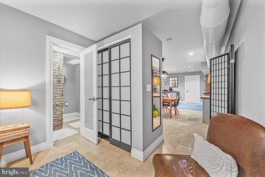 1210 Queen Street - Photo 21