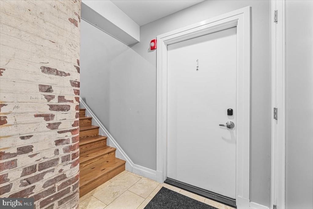 1210 Queen Street - Photo 29