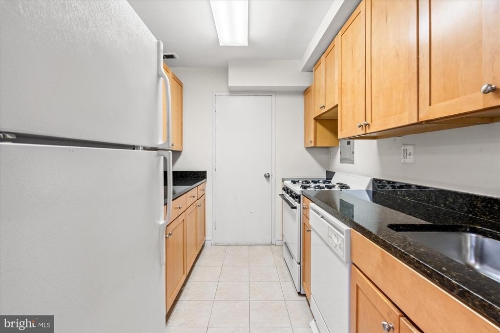 1730 Arlington Boulevard - Photo 12