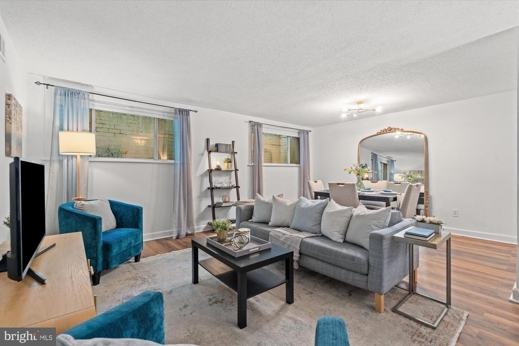 1730 Arlington Boulevard - Photo 3