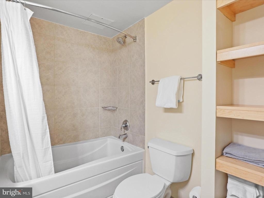 820 N Pollard Street - Photo 35