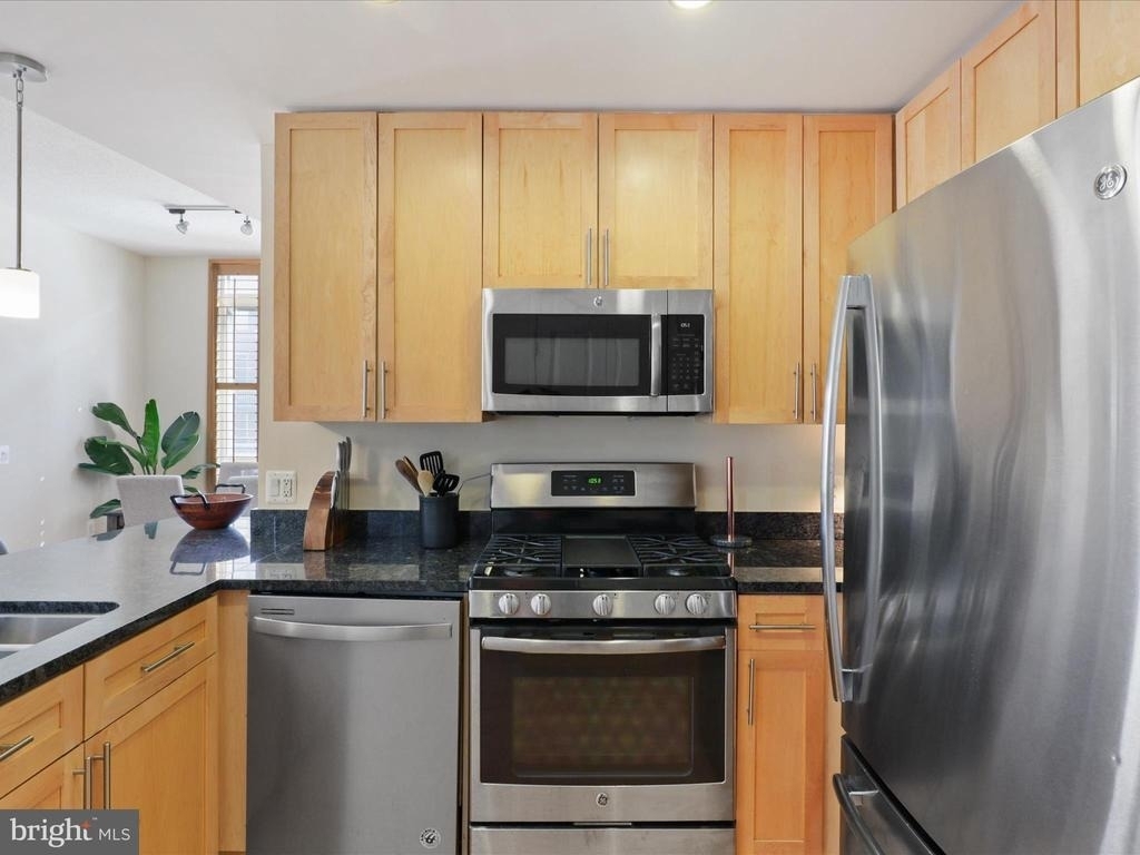 820 N Pollard Street - Photo 17