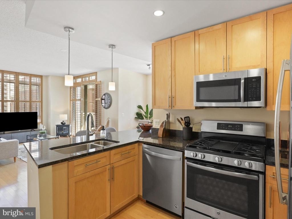 820 N Pollard Street - Photo 16