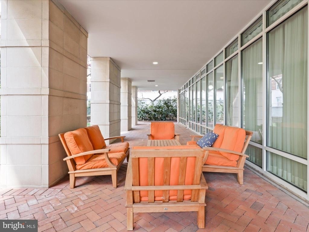 820 N Pollard Street - Photo 45