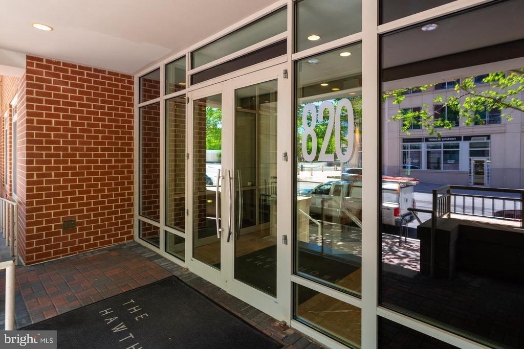 820 N Pollard Street - Photo 4