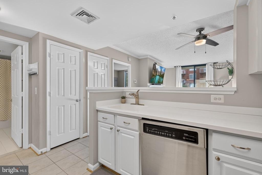 3830 9th Street N - Photo 8
