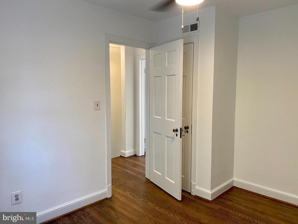 1047 N Monroe Street - Photo 13