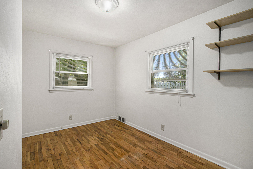 5215 E S Avenue - Photo 9