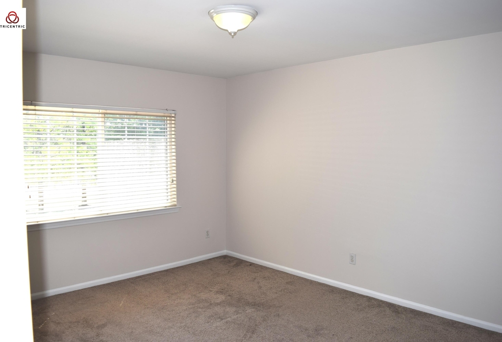 1566 Heron Circle - Photo 16