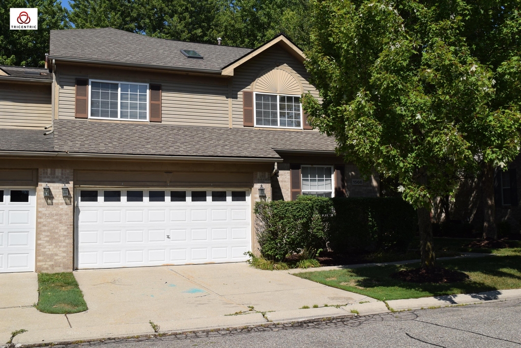 1566 Heron Circle - Photo 1