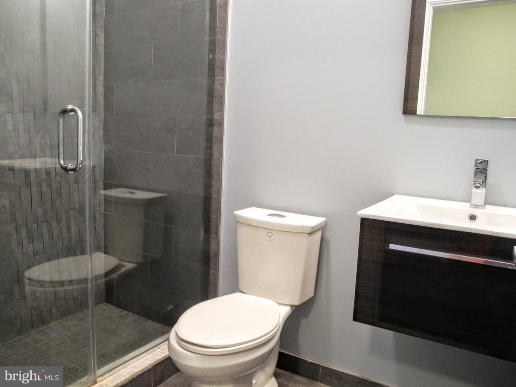 2012 W Girard Avenue - Photo 10