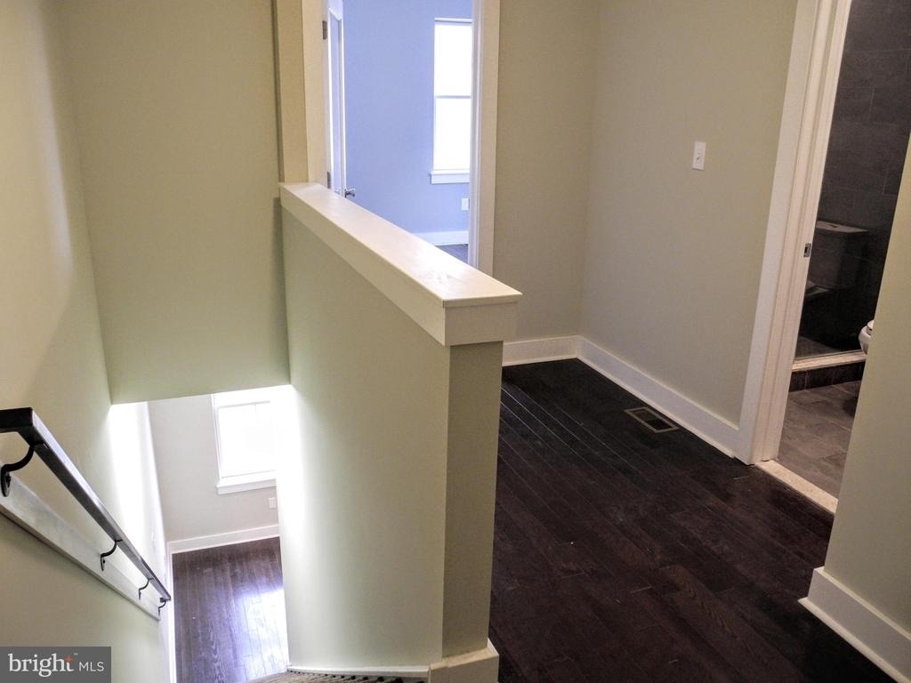 2012 W Girard Avenue - Photo 5
