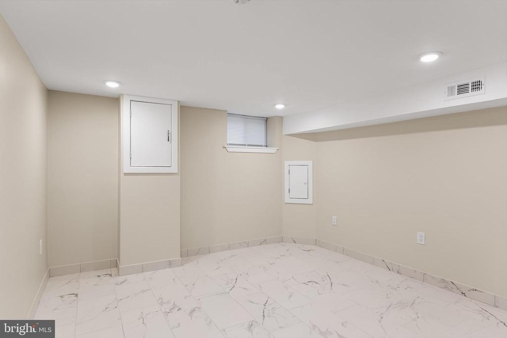 2445 S Rosewood Street - Photo 20