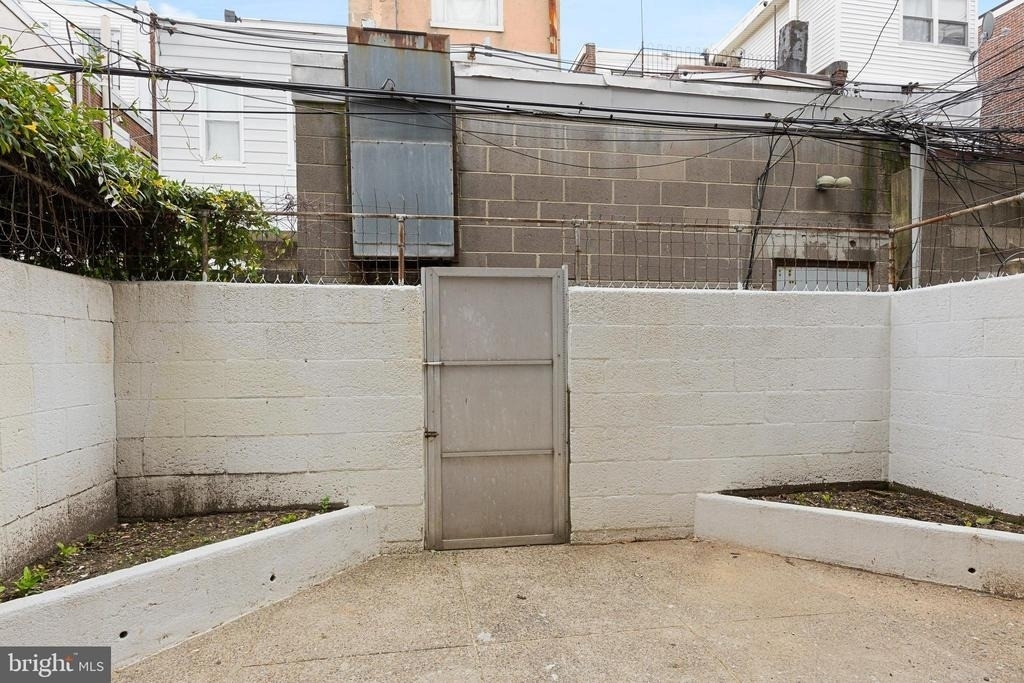 2445 S Rosewood Street - Photo 25