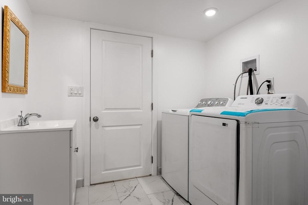 2445 S Rosewood Street - Photo 23