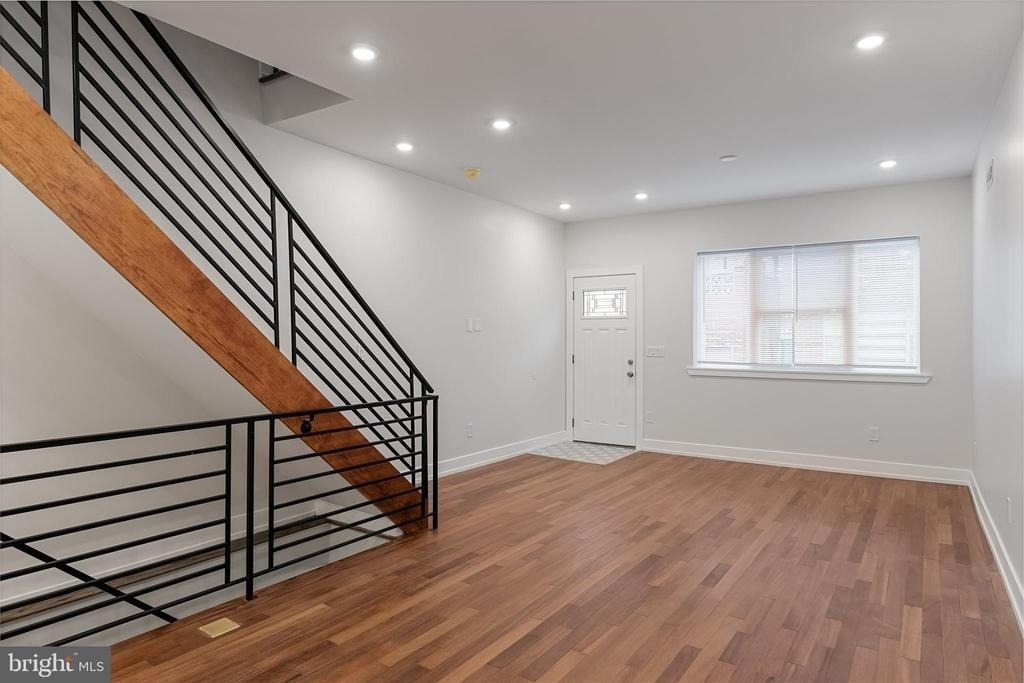 2445 S Rosewood Street - Photo 5