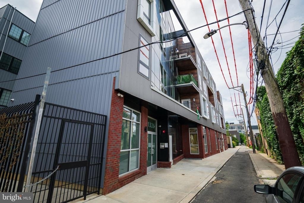 1325 N Lee Street - Photo 15