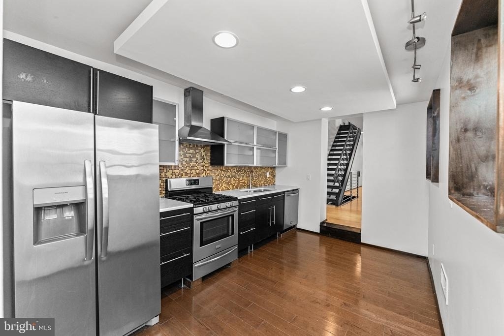 907 N 5th Street - Photo 9