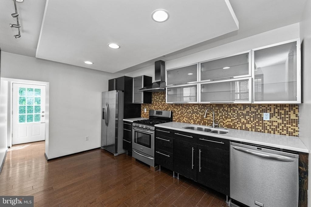907 N 5th Street - Photo 8