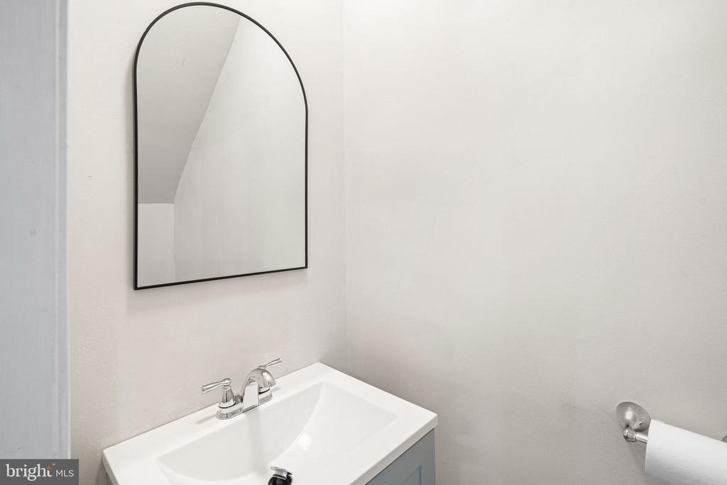 5638 Malcolm Street - Photo 7