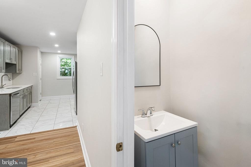 5638 Malcolm Street - Photo 6