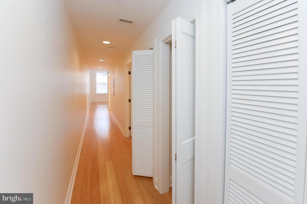 1518 Spruce Street - Photo 14