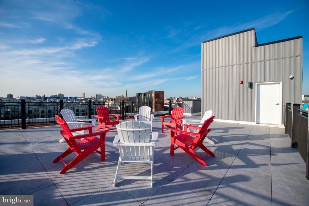 1325 N Lee Street - Photo 16