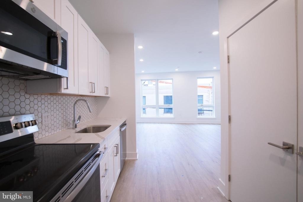 1325 N Lee Street - Photo 10