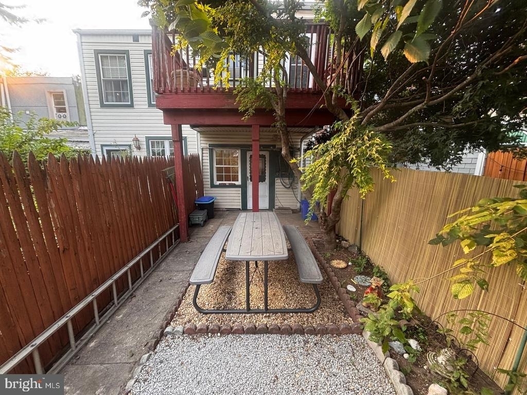 3229 Almond Street - Photo 14
