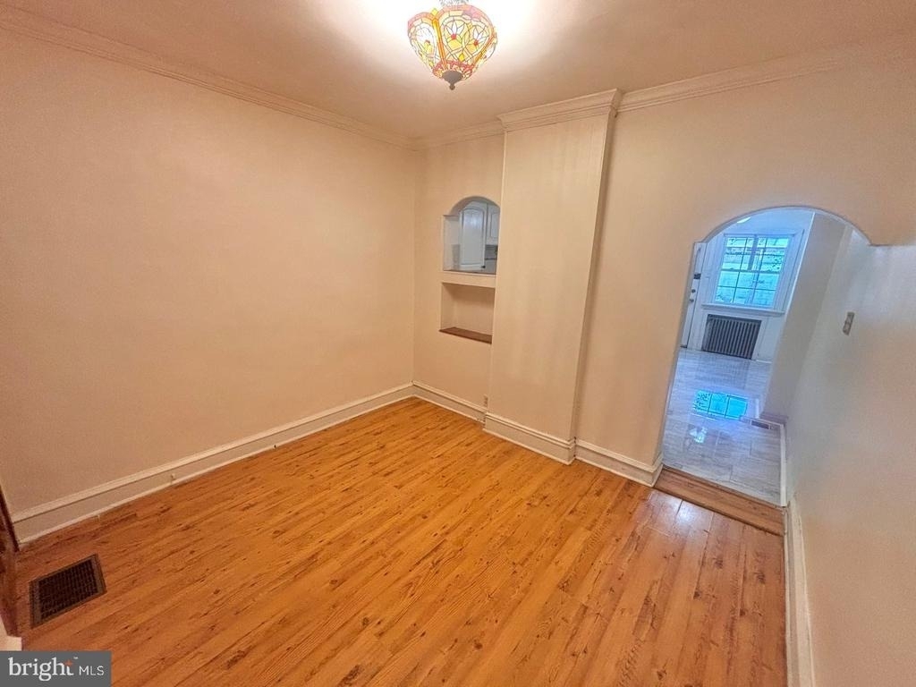 3229 Almond Street - Photo 3