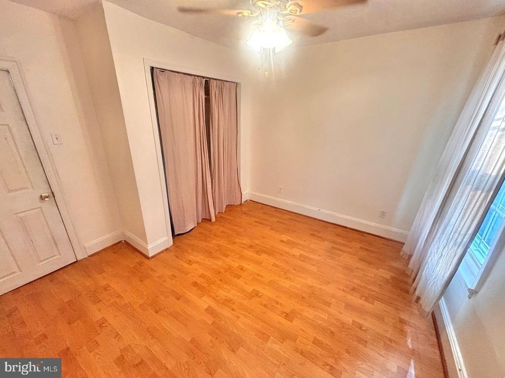 3229 Almond Street - Photo 18