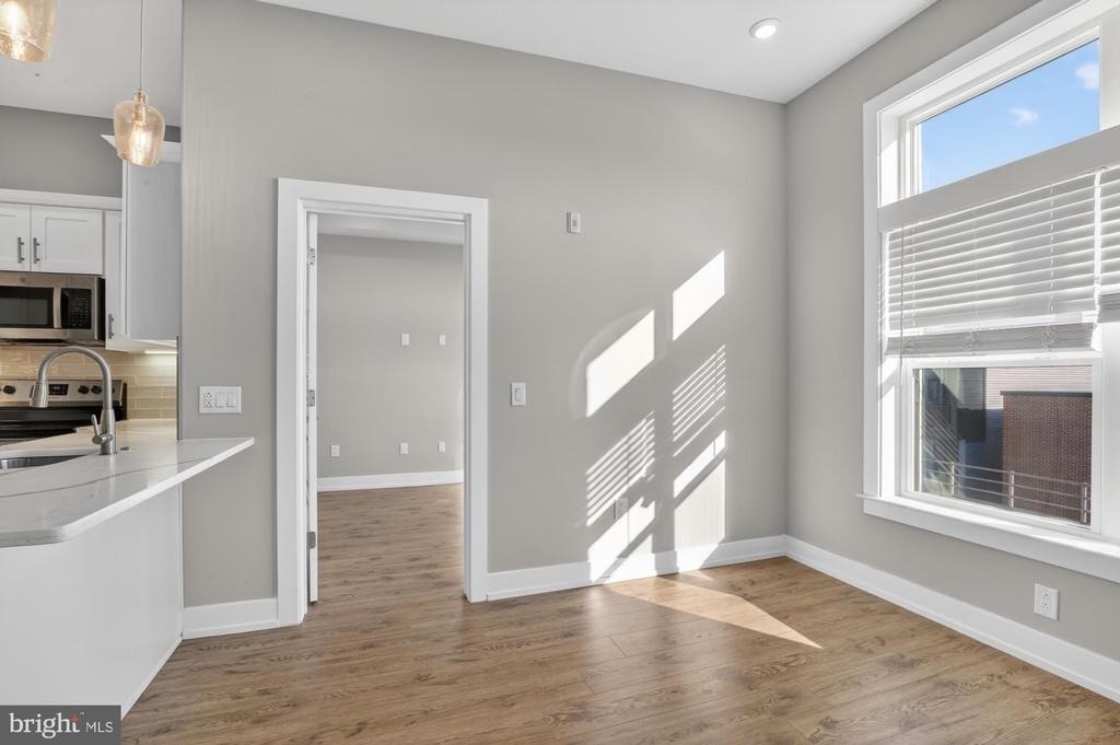 2034 N Front Street - Photo 7