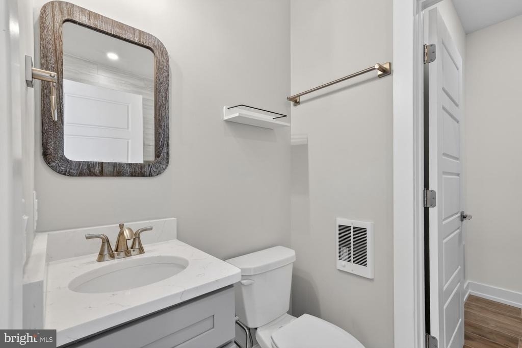 2034 N Front Street - Photo 9